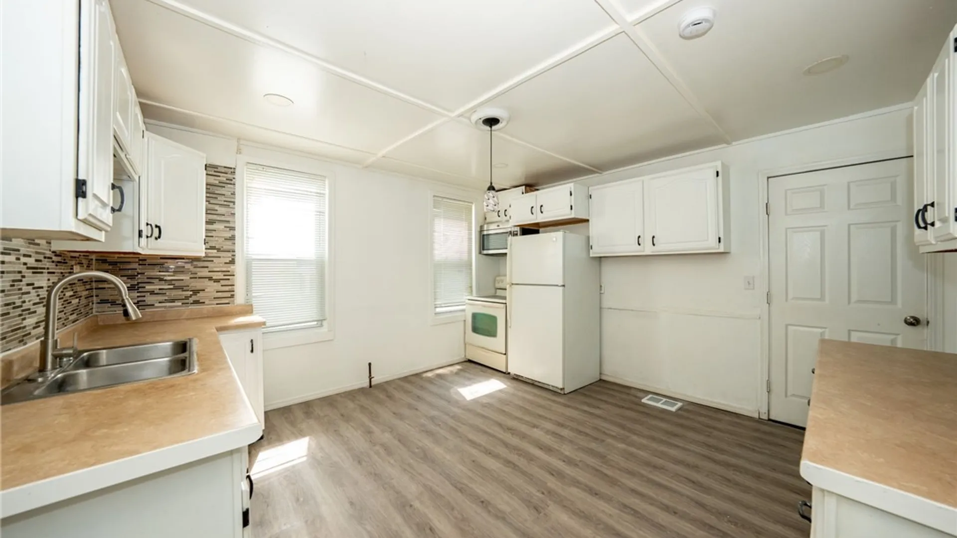 Property at 44 La Force Place, Buffalo, NY 14207 29