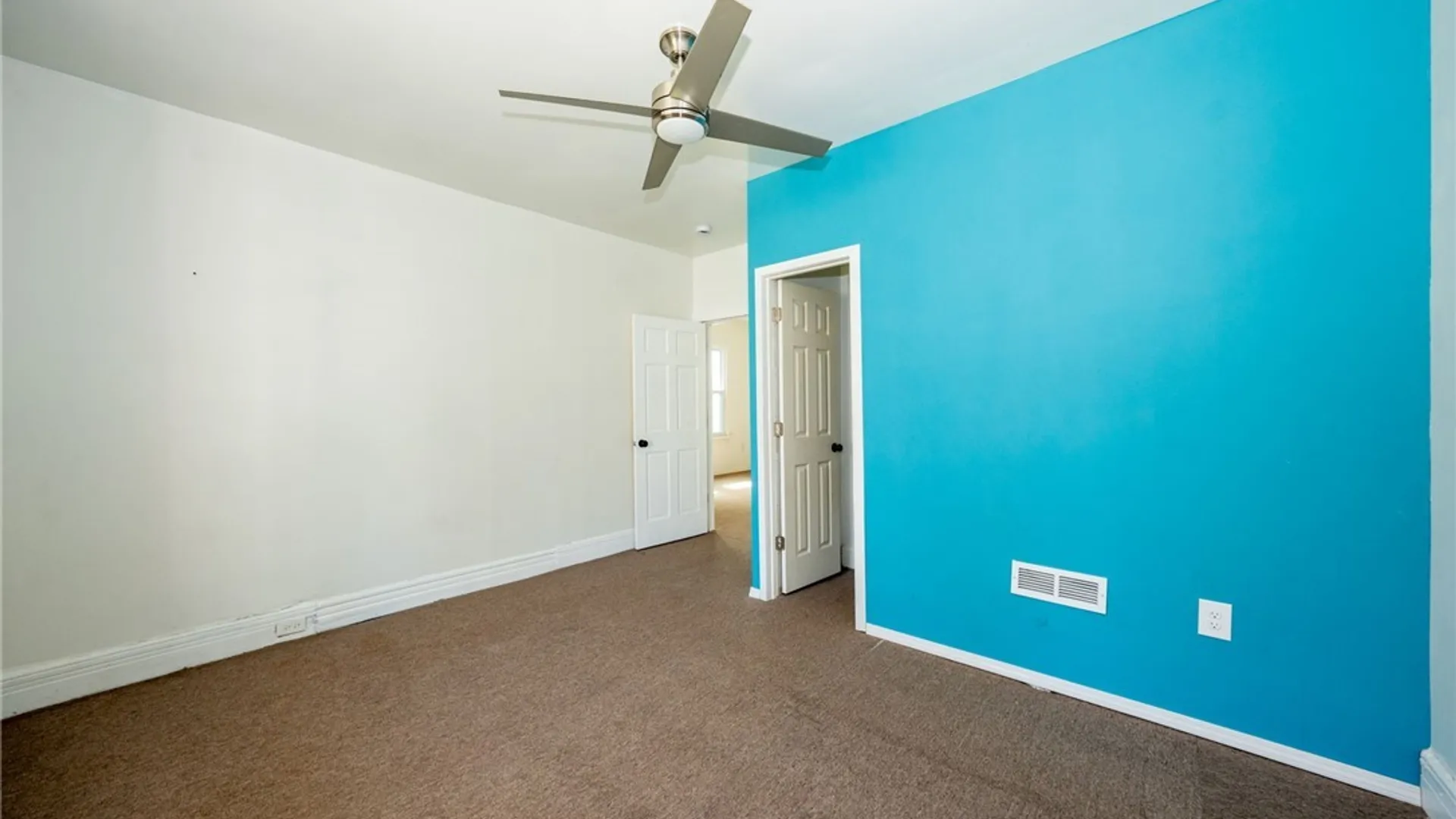 Property at 44 La Force Place, Buffalo, NY 14207 41