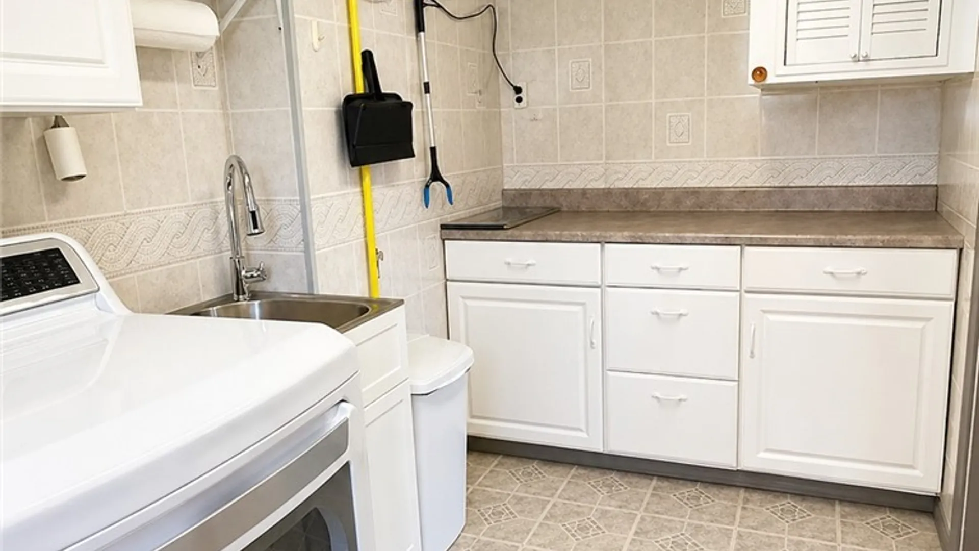 Property at 436 Brookwood Drive, Webster, NY 14580 22