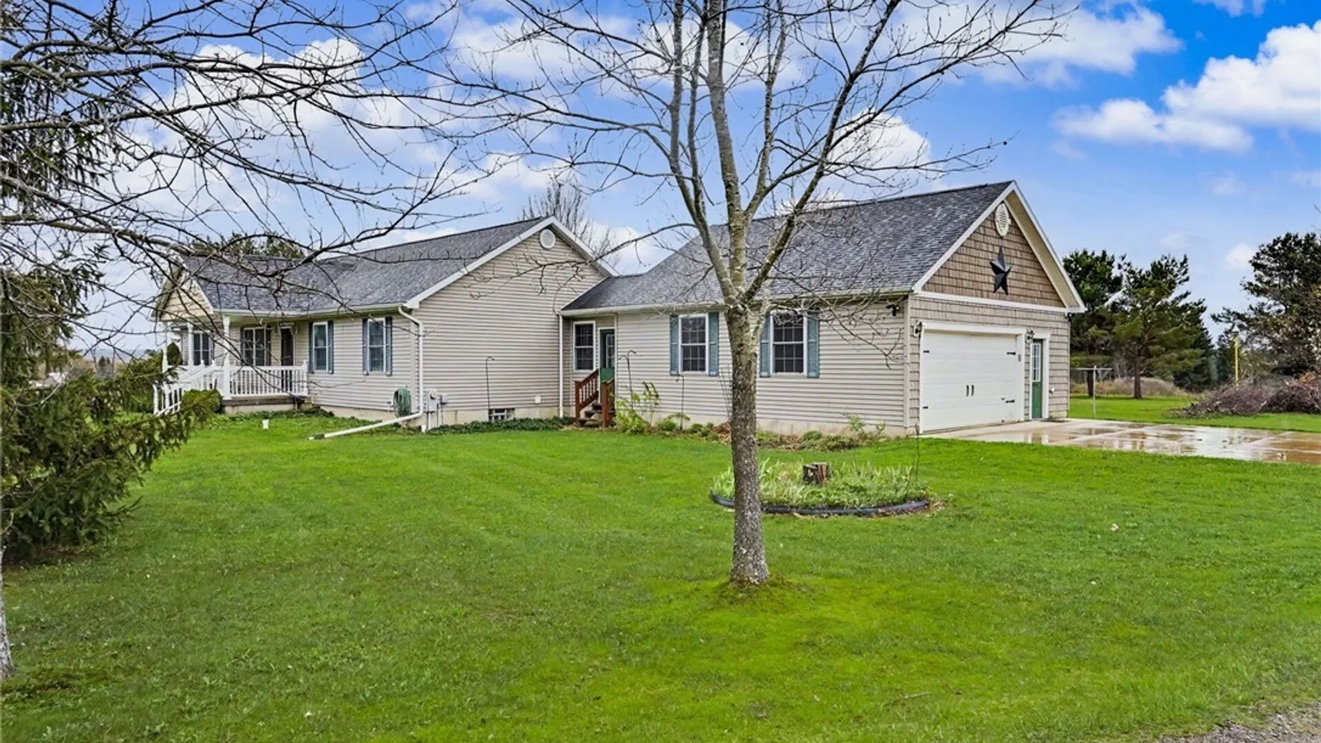 Property at 6614 Stinson Road, Arcade, NY 14009 4
