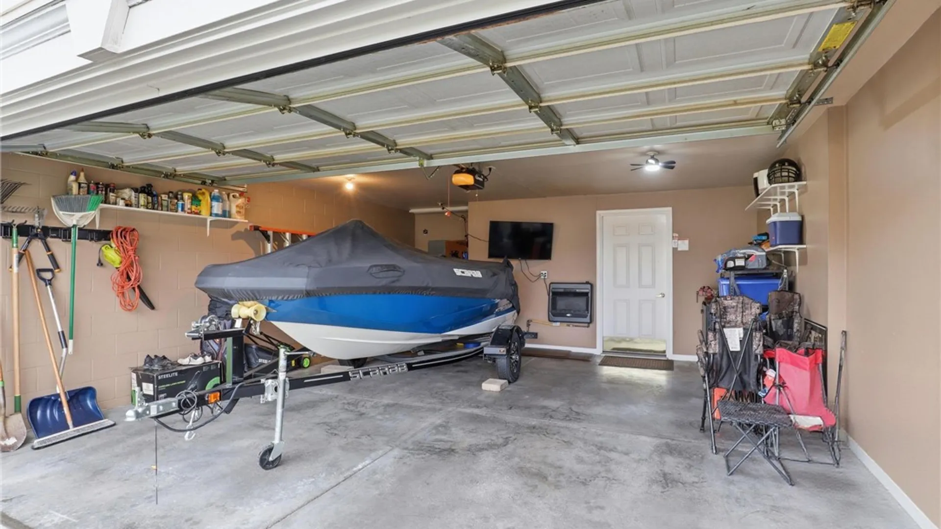 Property at 111 Eagle Pine, Henrietta, NY 14623 25