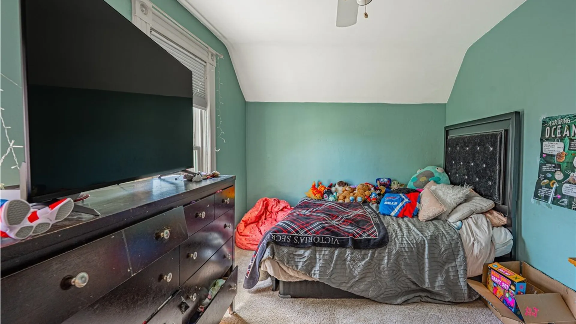 Property at 145 Chestnut Street, Lockport City, NY 14094 32