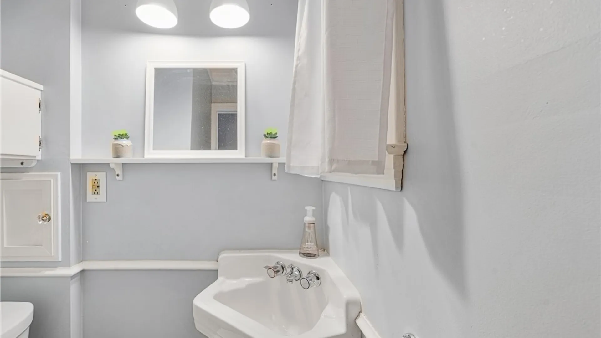 Property at 103 Pelham Road, DeWitt, NY 13214 20