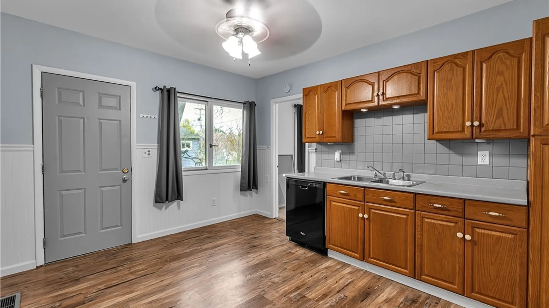 Property at 79 Lind Avenue, West Seneca, NY 14224 17