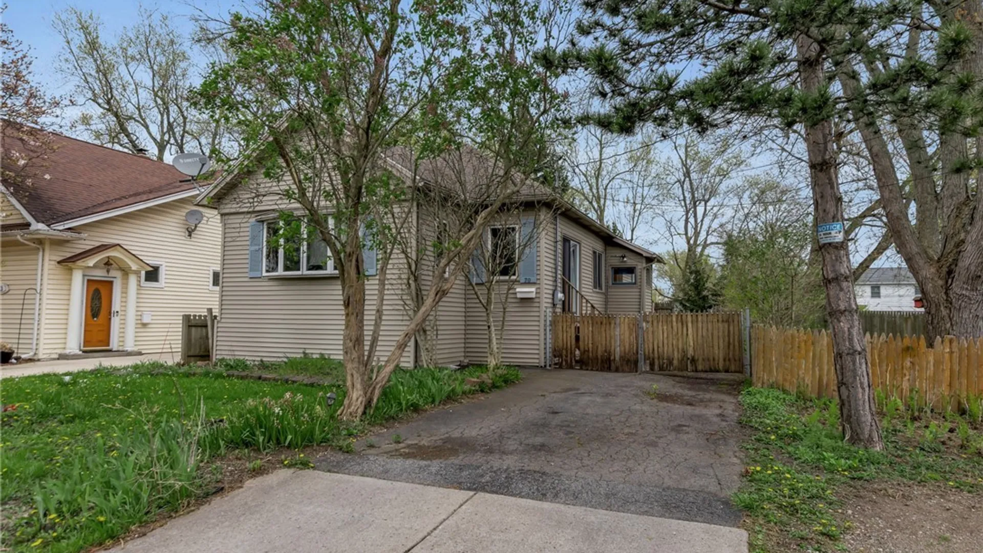 Property at 79 Lind Avenue, West Seneca, NY 14224 2
