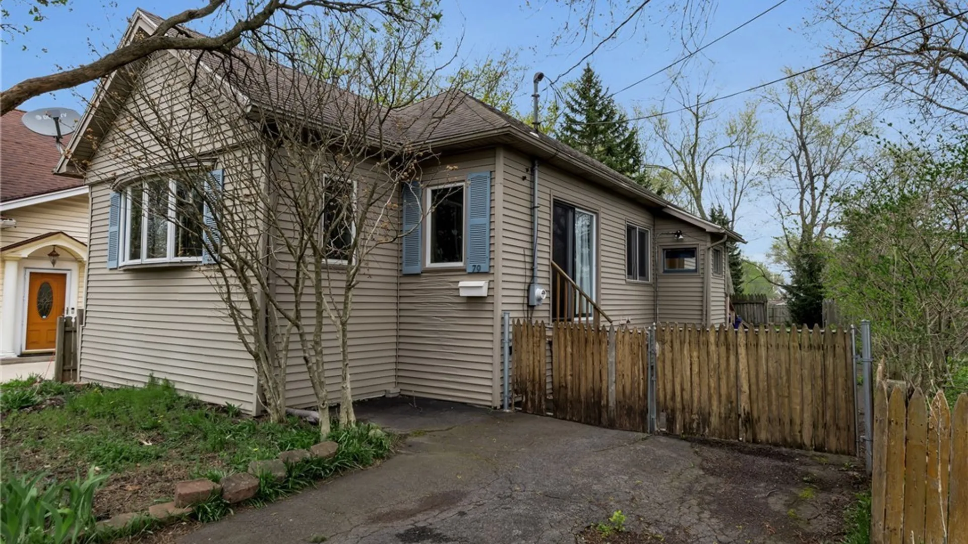Property at 79 Lind Avenue, West Seneca, NY 14224 3