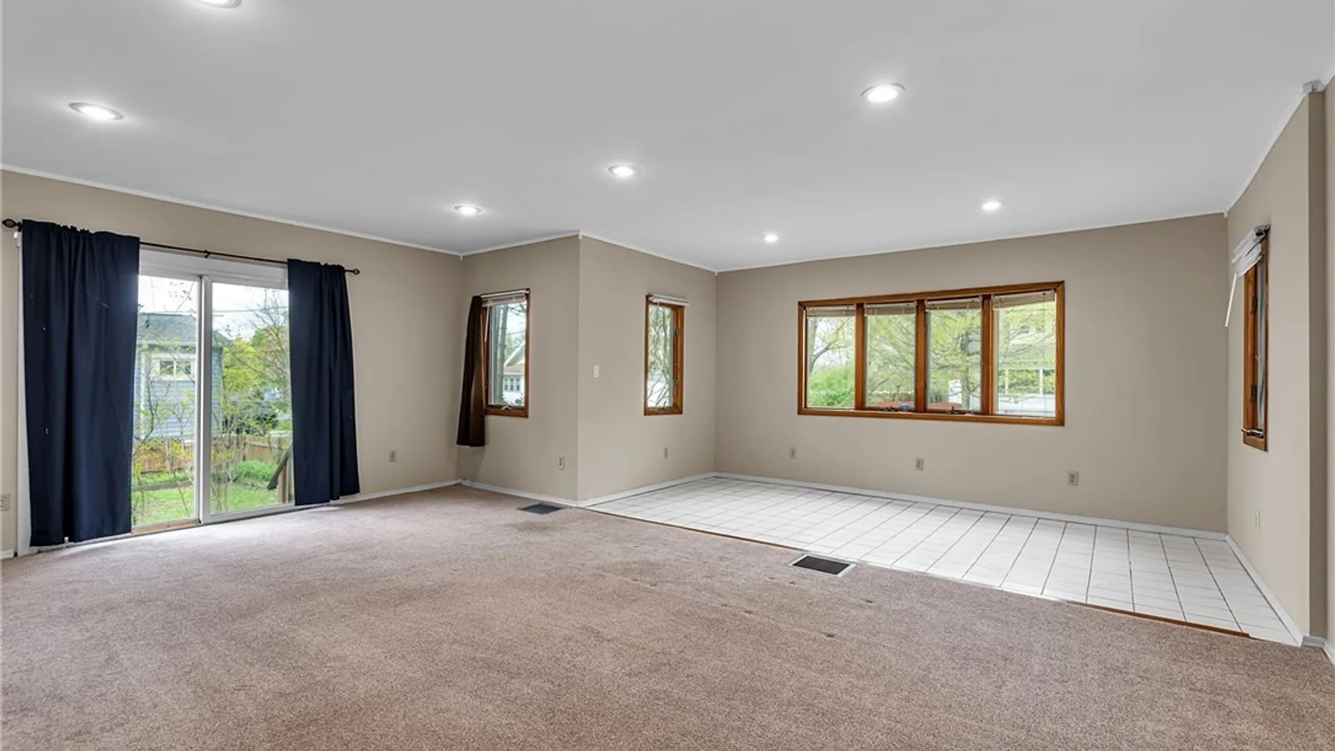Property at 79 Lind Avenue, West Seneca, NY 14224 5