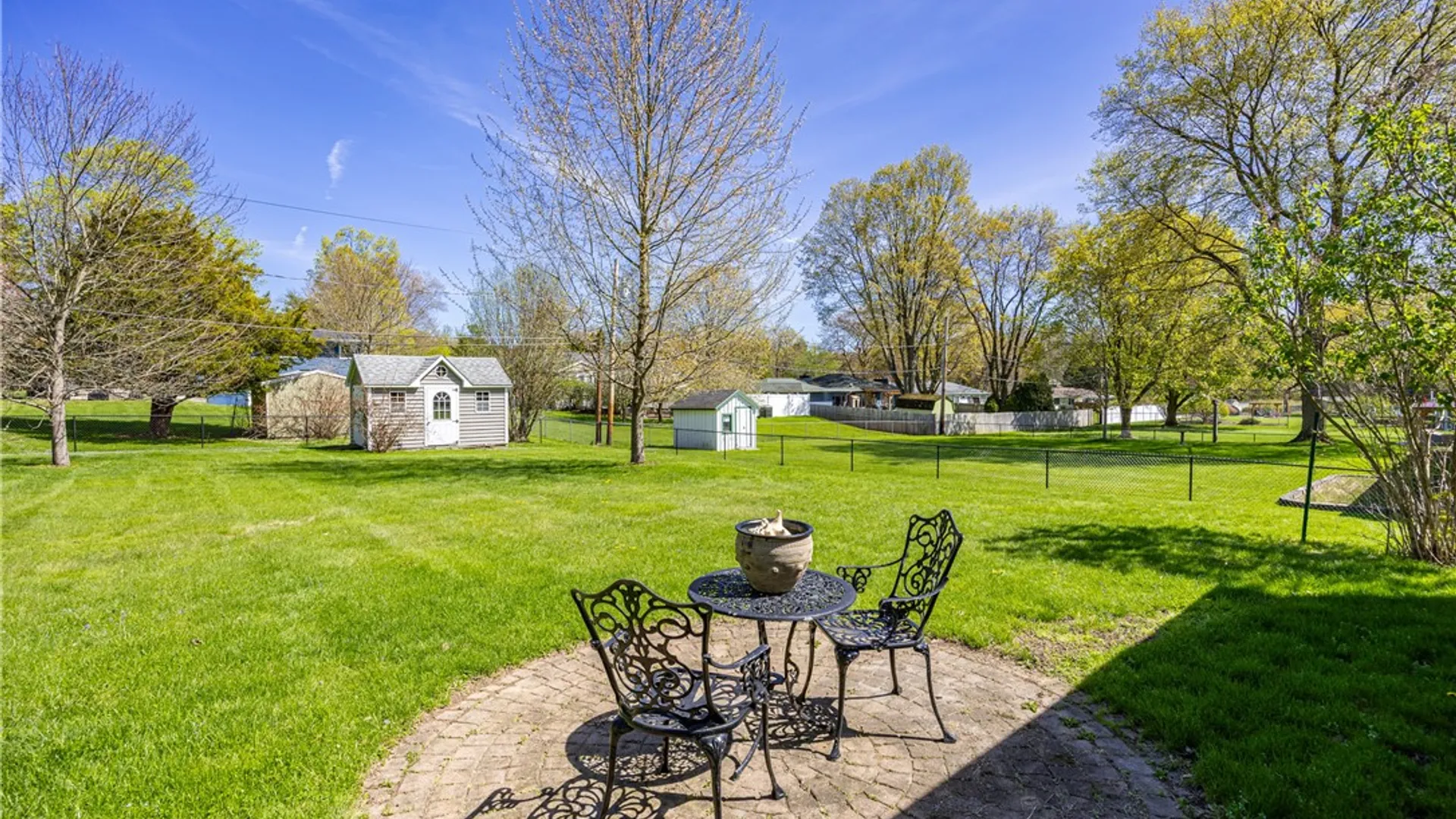 Property at 141 Highledge Drive, Penfield, NY 14526 20
