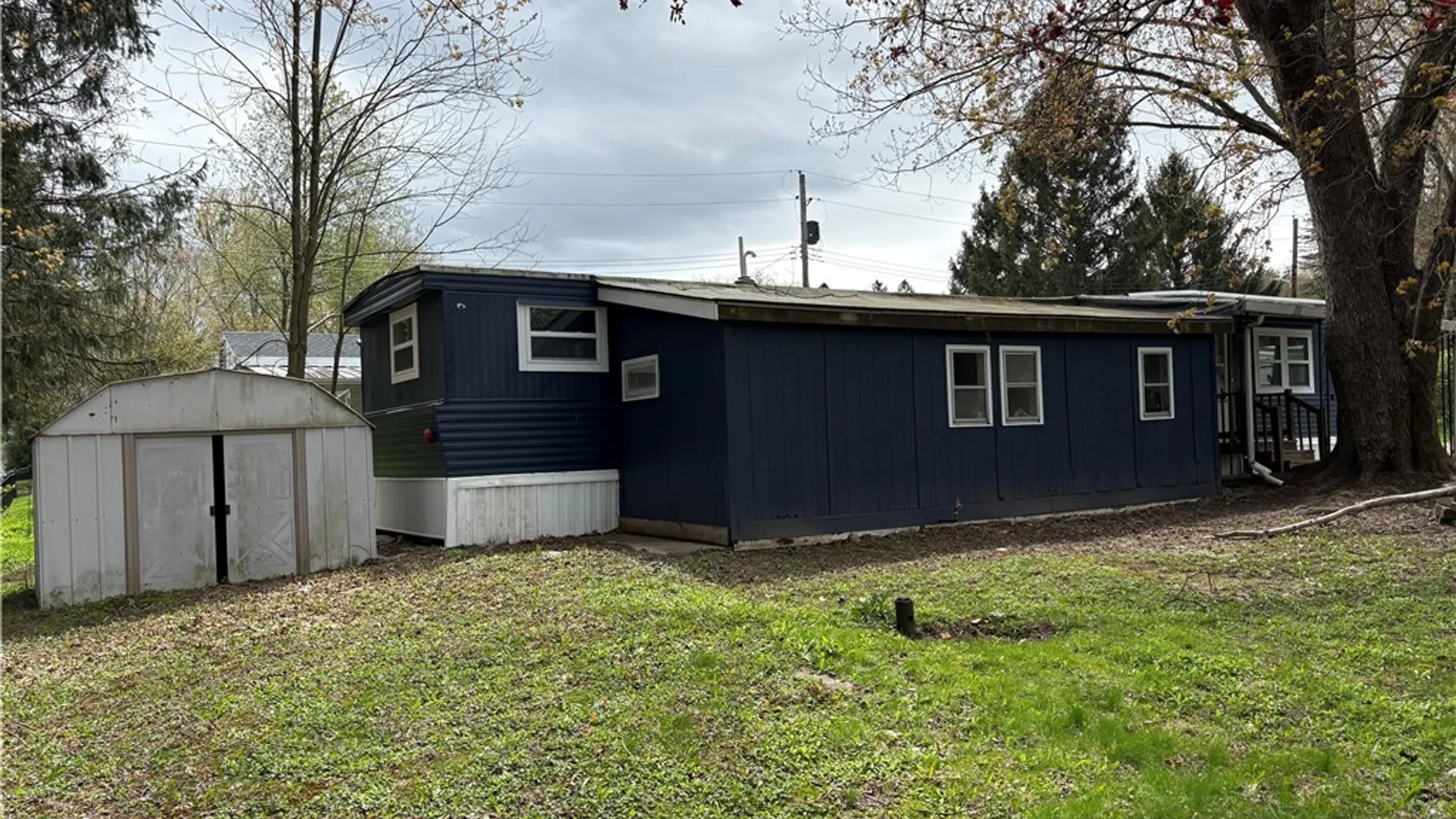 Property at 7207 Hunters Creek Road, Holland, NY 14080 4