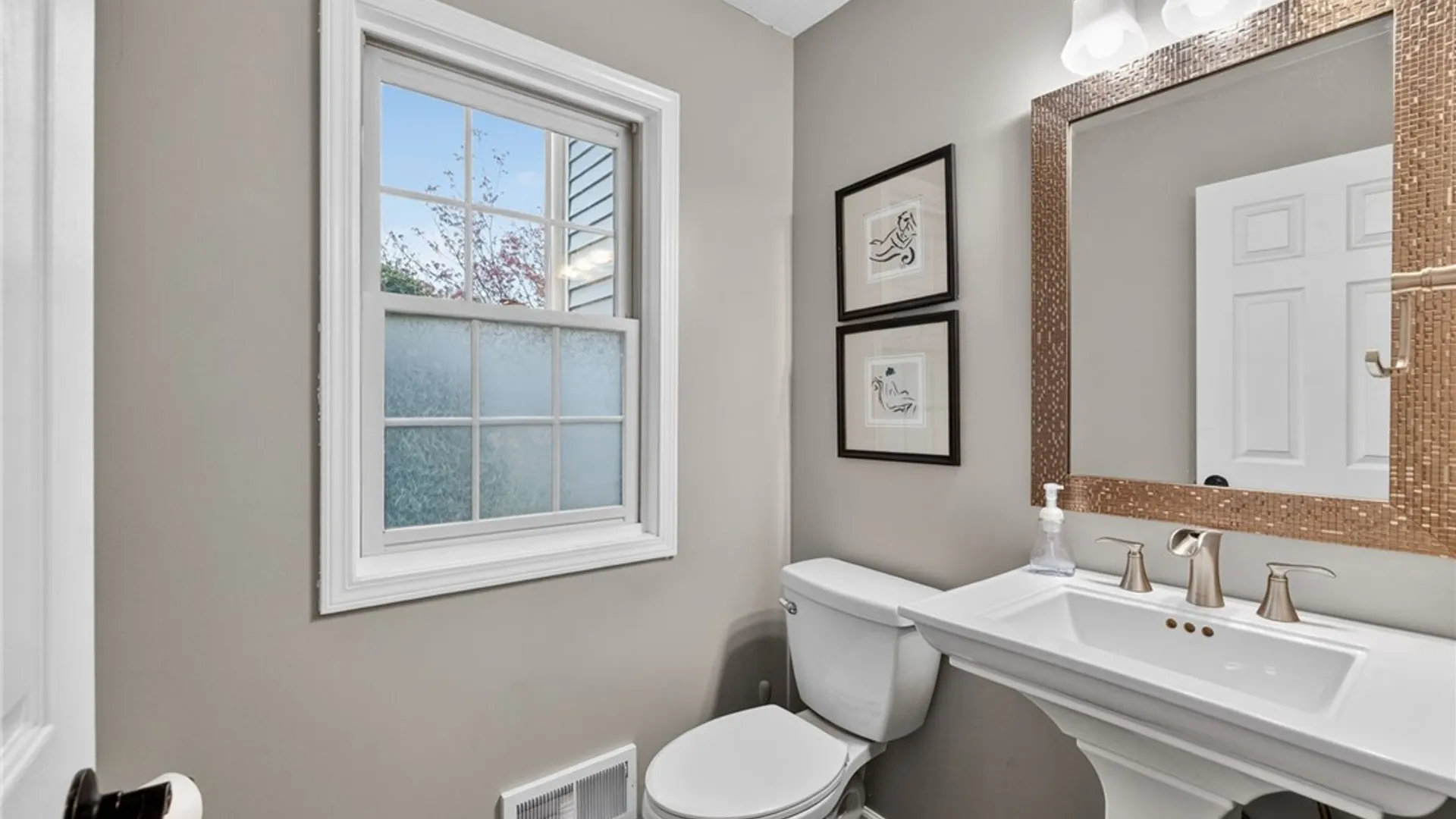 Property at 3 Ellis Street, Victor, NY 14564 25