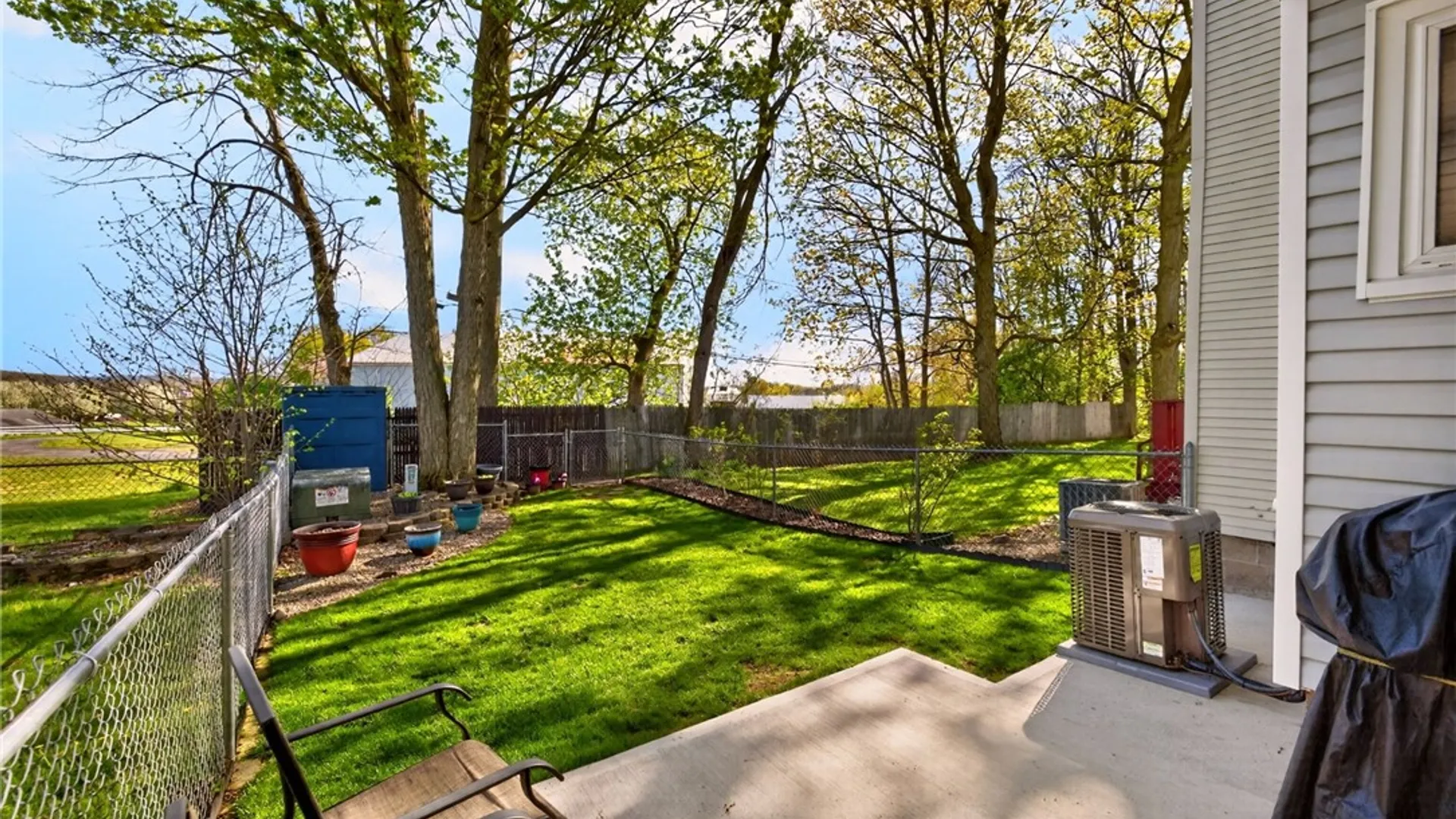 Property at 9 Brimsdown Circle, Perinton, NY 14450 31