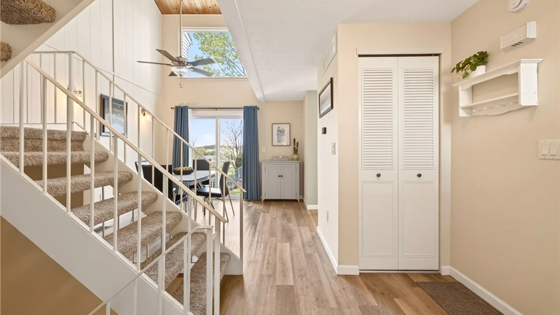 Property at 9 Brimsdown Circle, Perinton, NY 14450 5