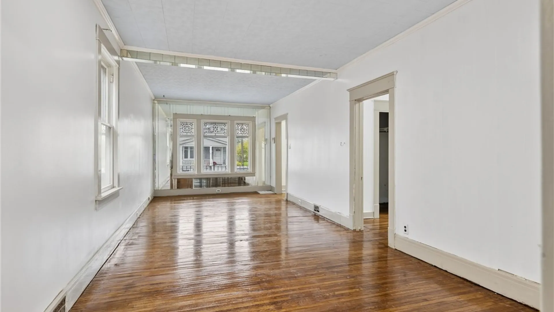 Property at 22 Schreck Avenue, Buffalo, NY 14215 13