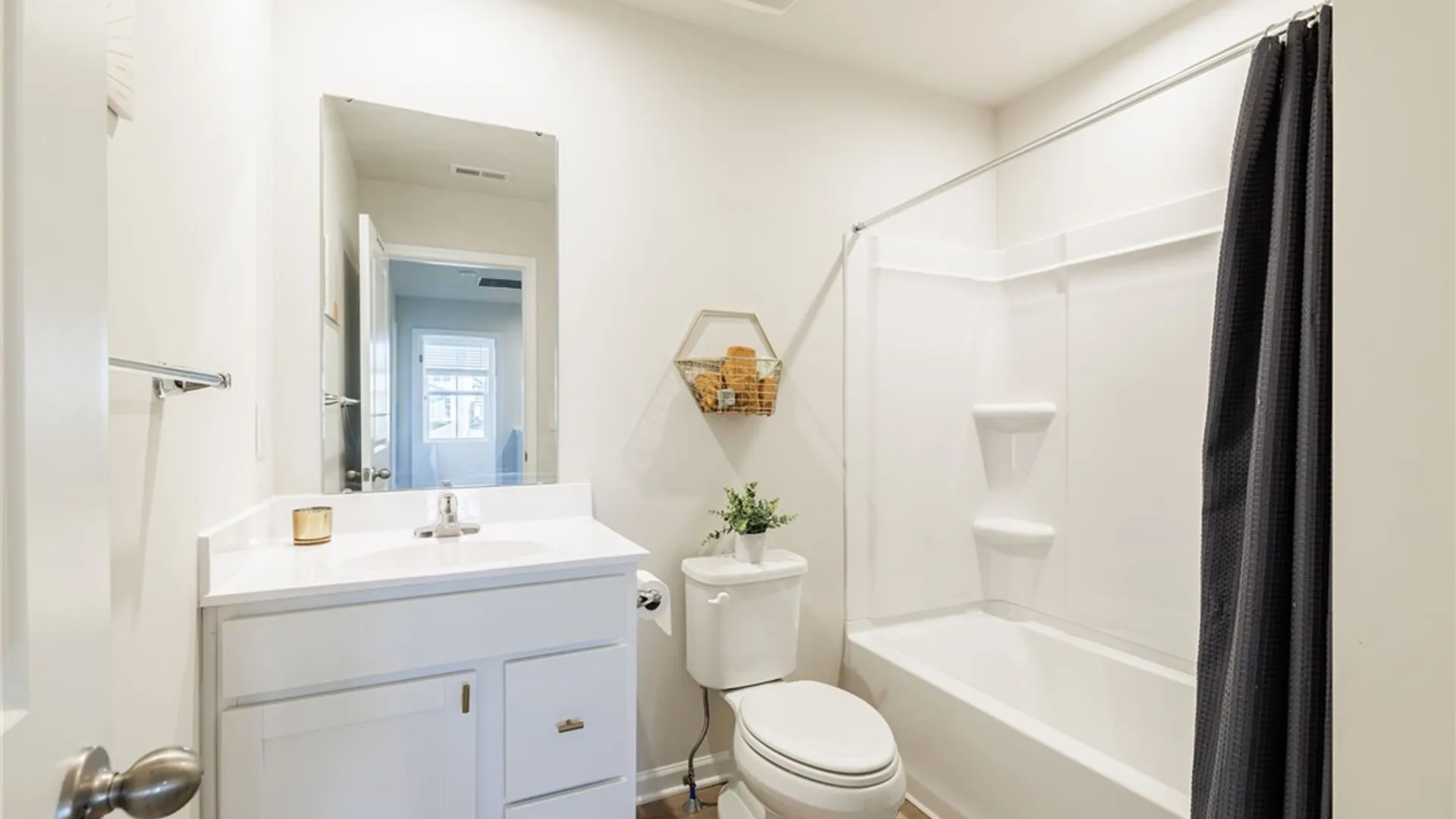 Property at 294 Mildahn Rd, Macedon, NY 14502 16