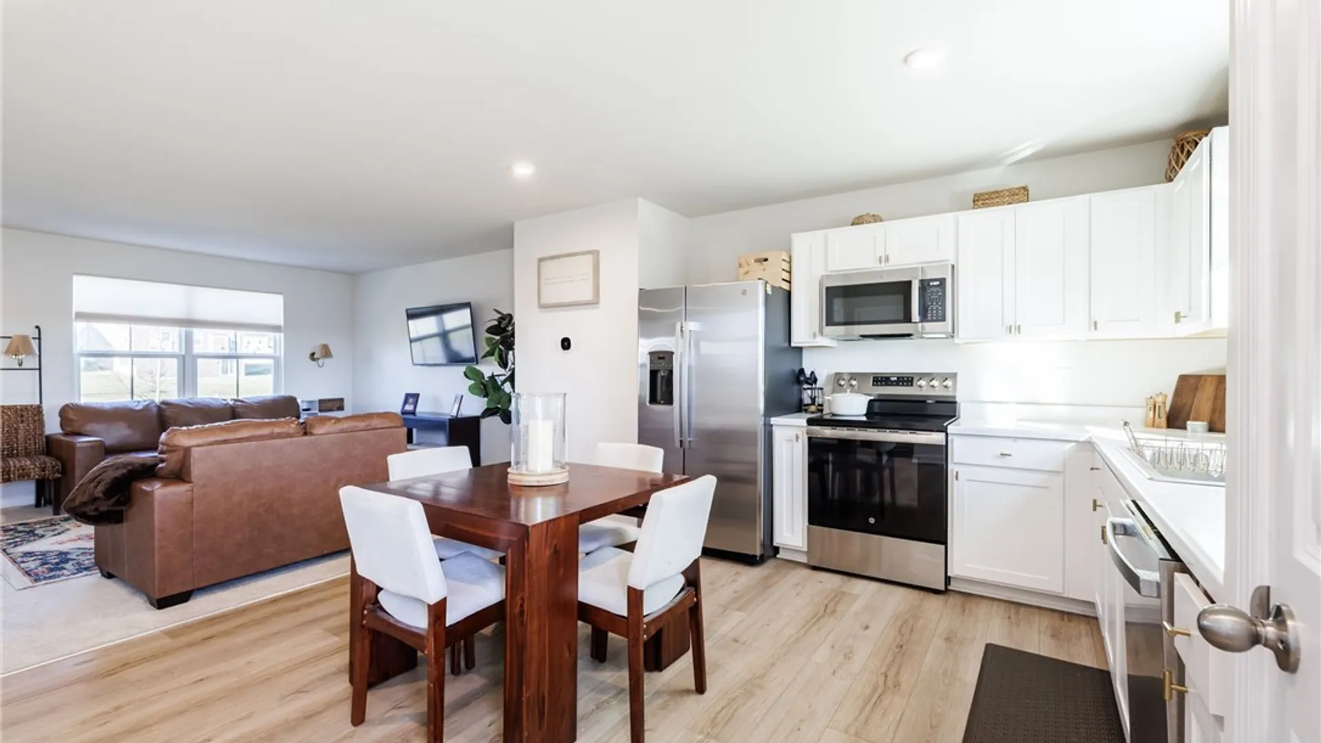 Property at 294 Mildahn Rd, Macedon, NY 14502 7