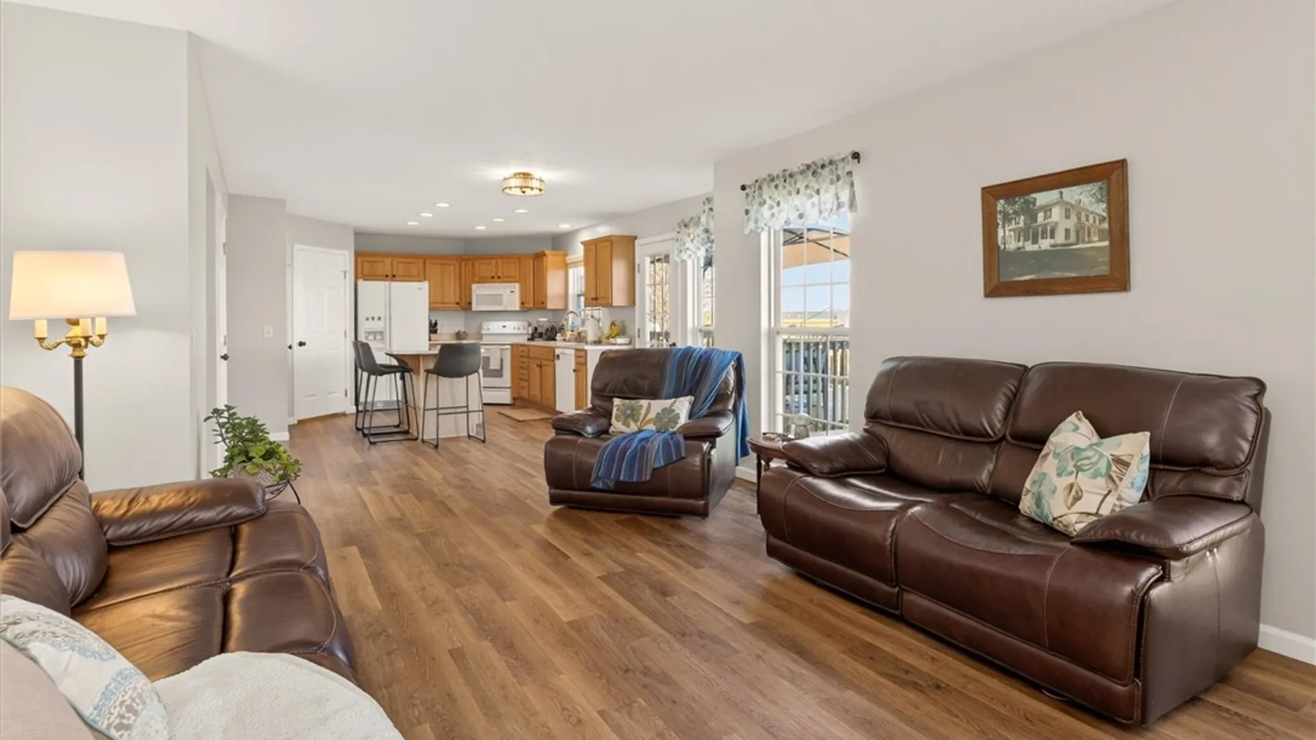 Property at 22 Nuthatch Drive, Henrietta, NY 14586 13