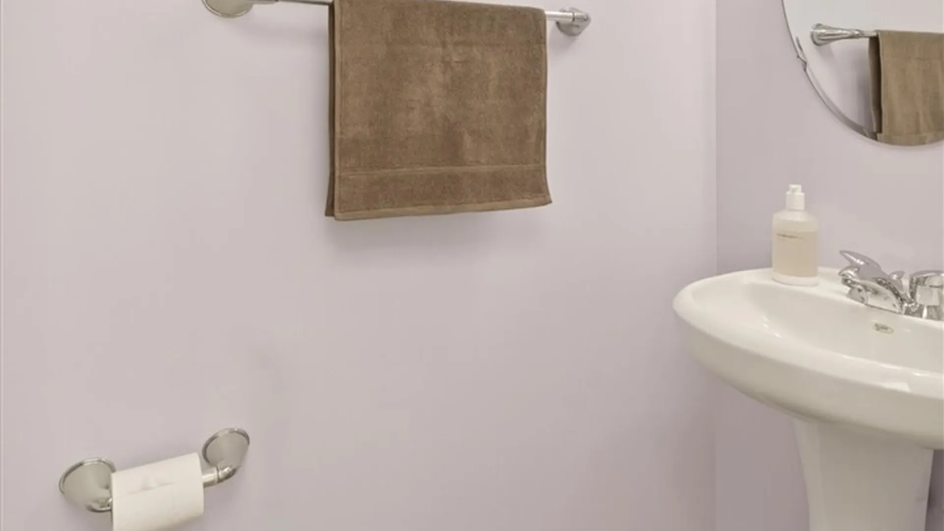 Property at 22 Nuthatch Drive, Henrietta, NY 14586 19