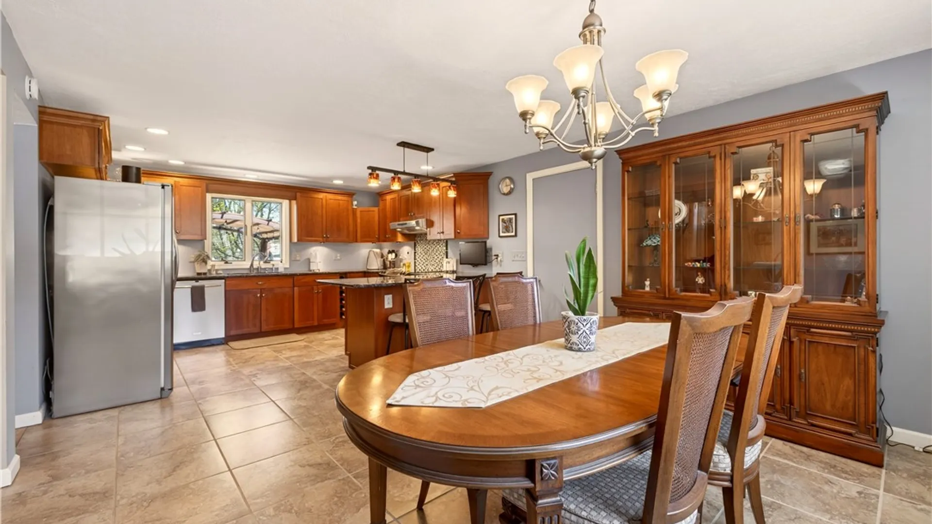 Property at 596 Embury Road, Penfield, NY 14625 10