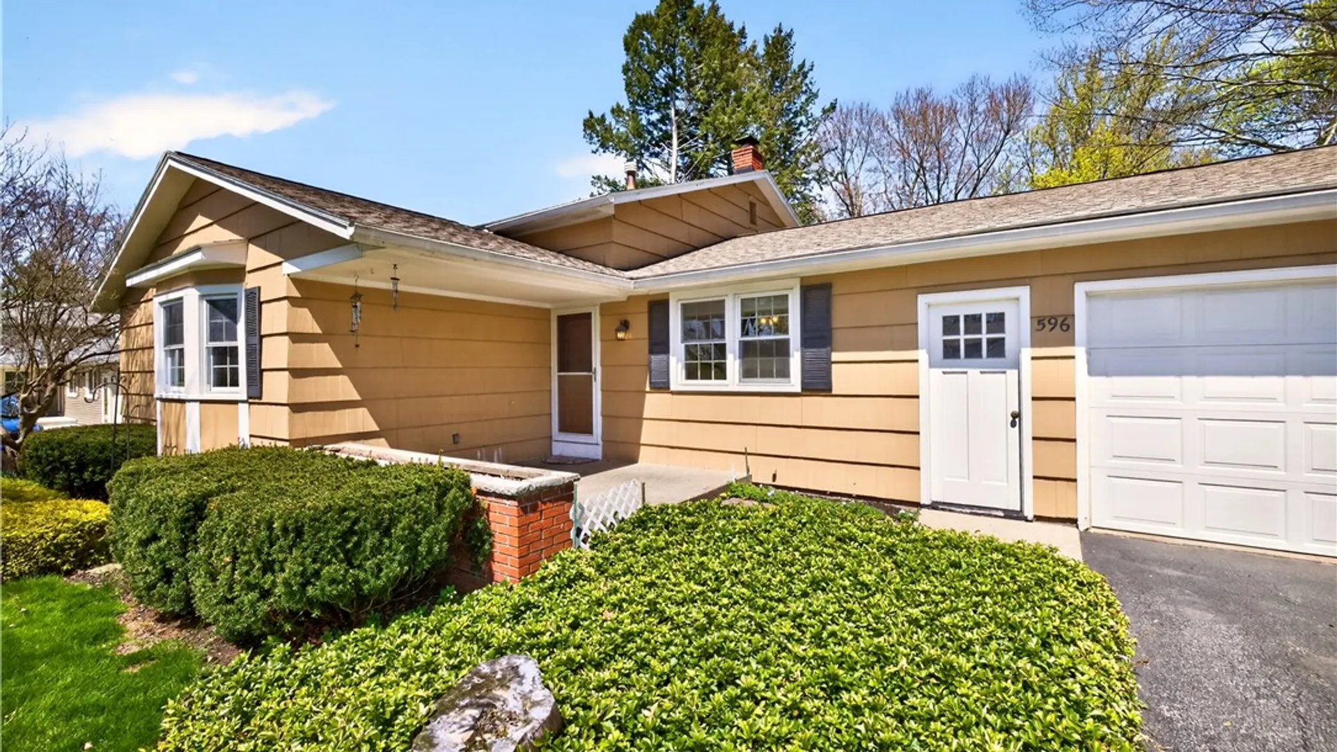 Property at 596 Embury Road, Penfield, NY 14625 2