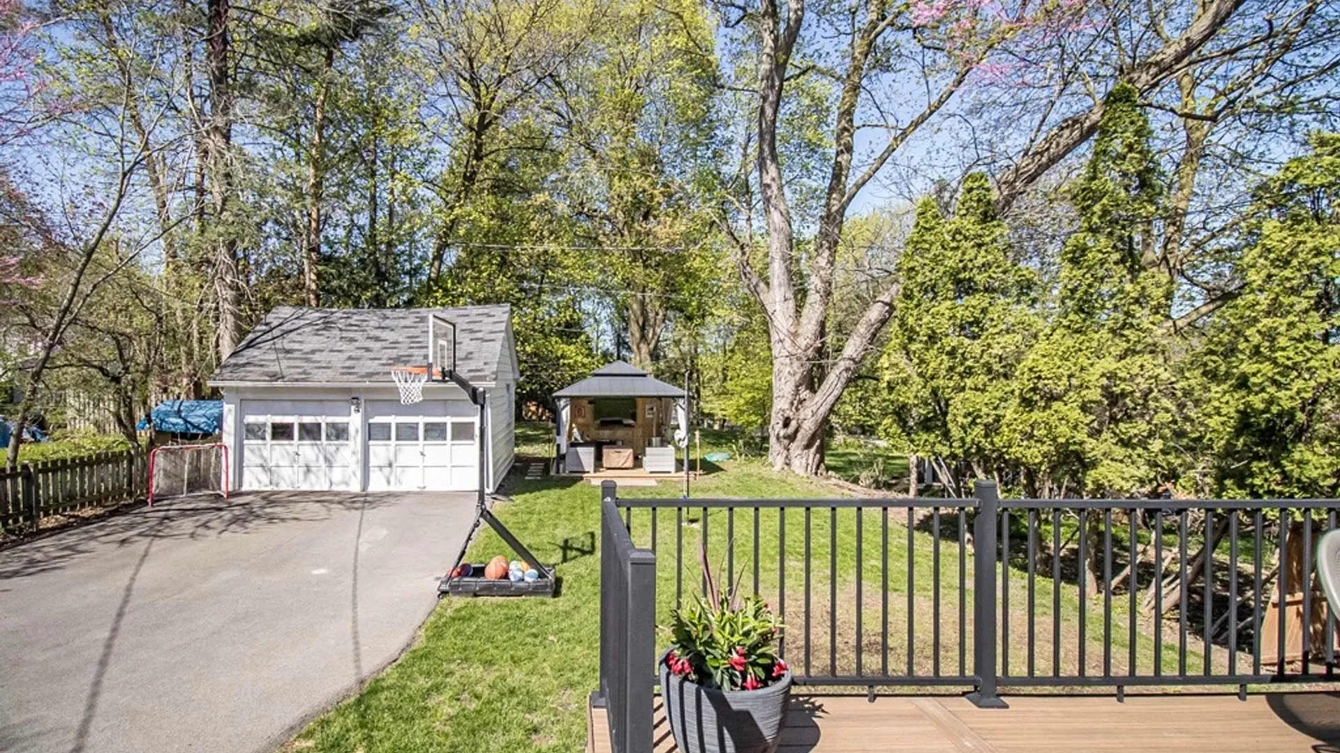 Property at 402 Scott Avenue, Syracuse, NY 13224 42