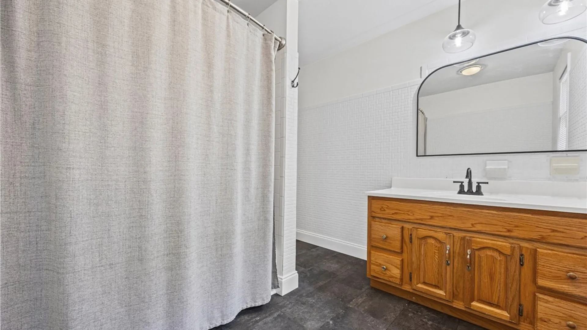 Property at 2 Boyle Avenue, Auburn, NY 13021 22