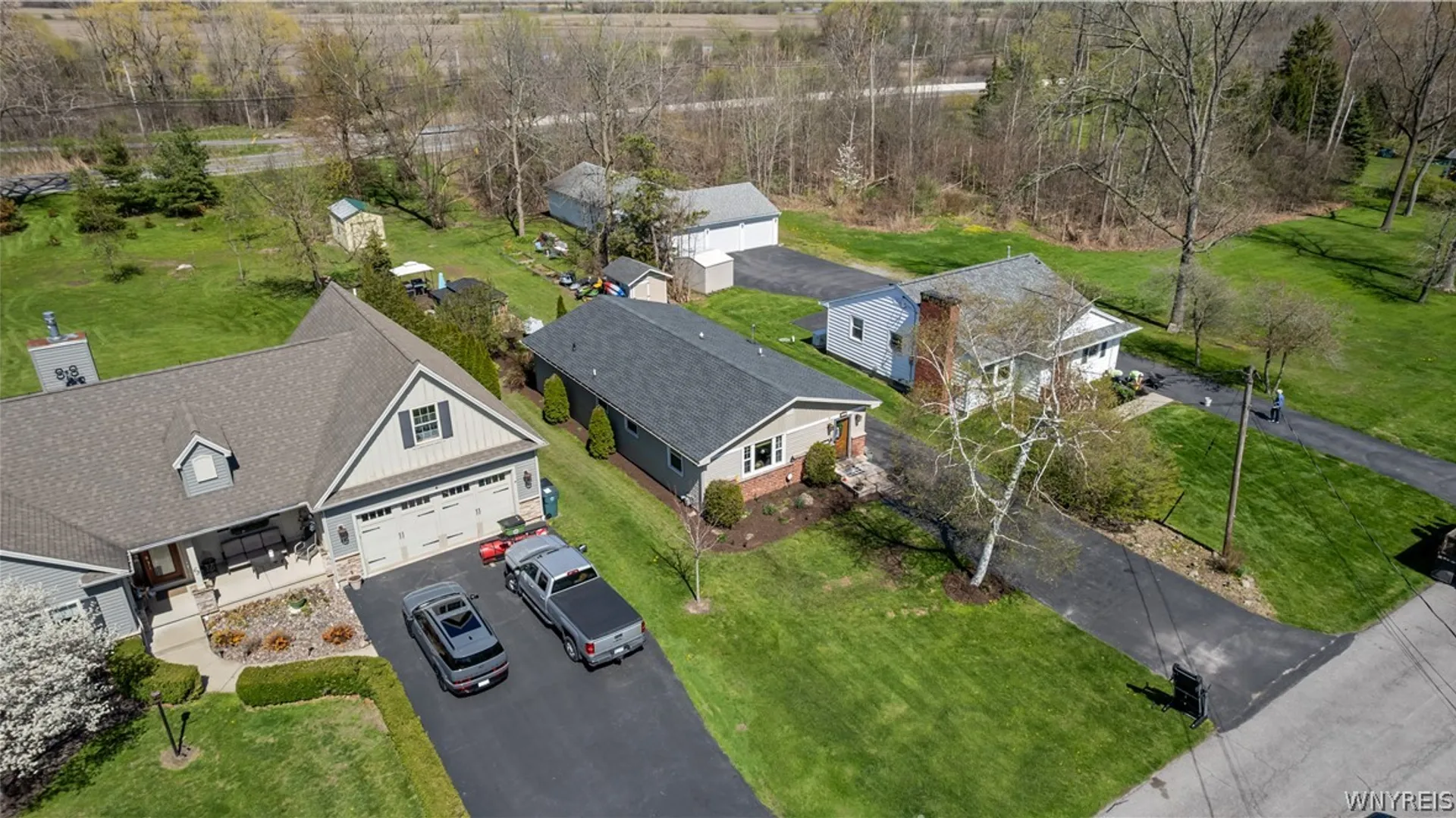 Property at 71 Sunset Drive, Wheatfield, NY 14304 22