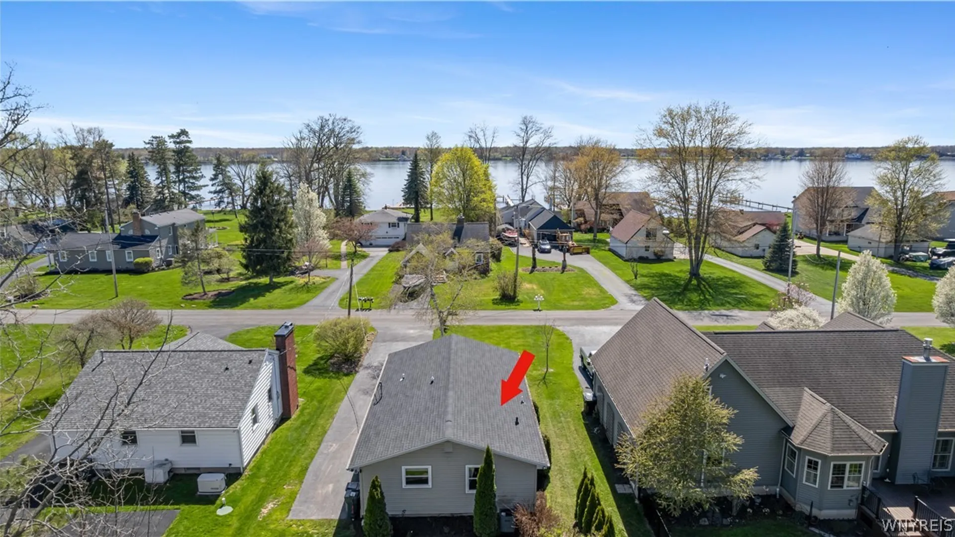 Property at 71 Sunset Drive, Wheatfield, NY 14304 23