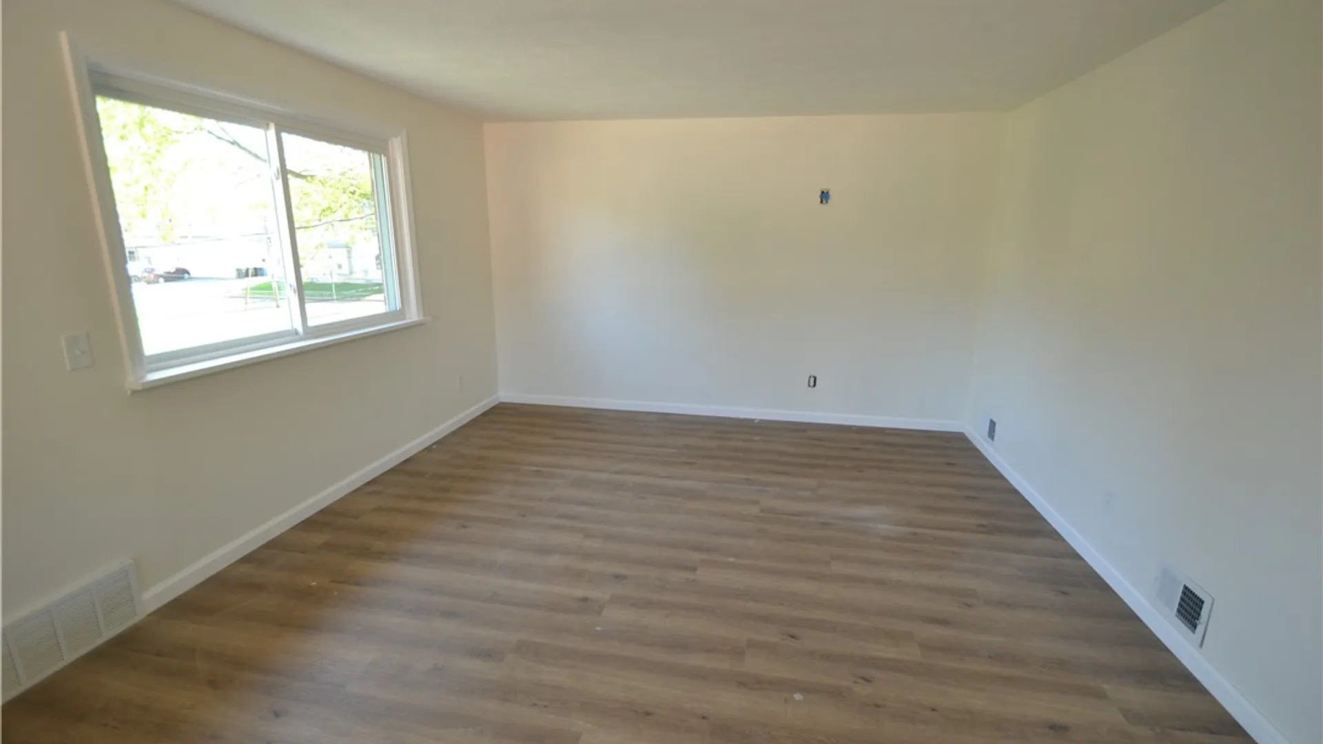Property at 405 Garfield Avenue, East Rochester, NY 14445 7