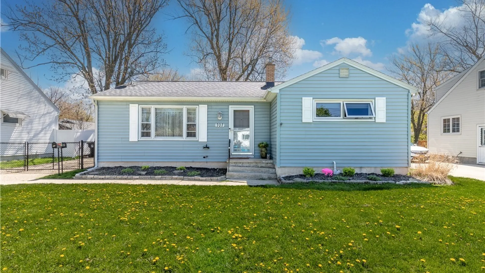 Property at 707 Fletcher Street, Tonawanda, NY 14150 2