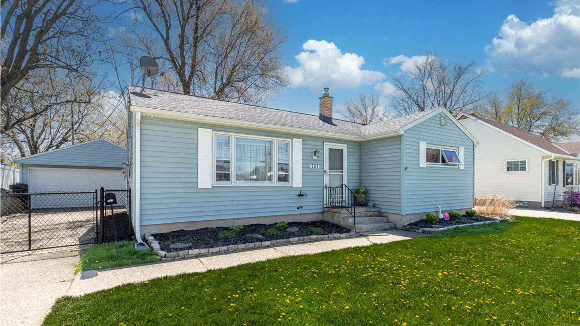 Property at 707 Fletcher Street, Tonawanda, NY 14150 3