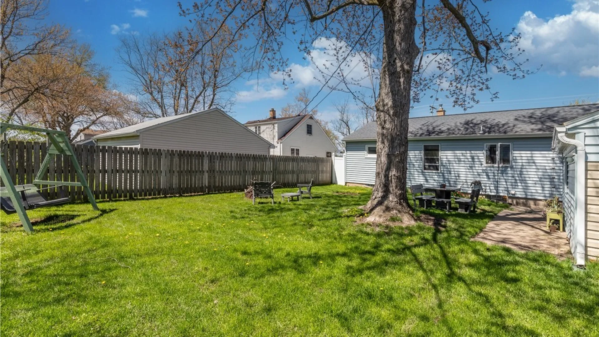 Property at 707 Fletcher Street, Tonawanda, NY 14150 8