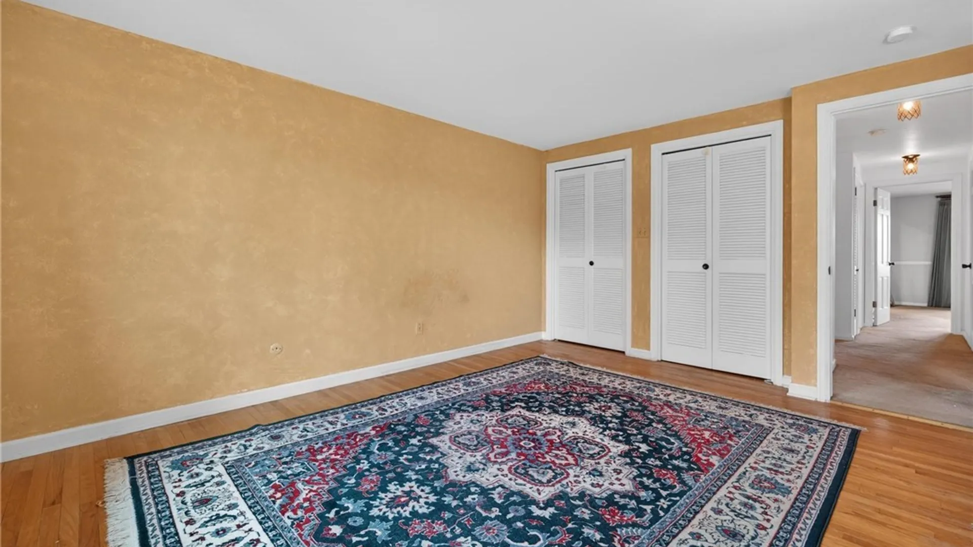 Property at 306 Hunters Lane, Amherst, NY 14221 29