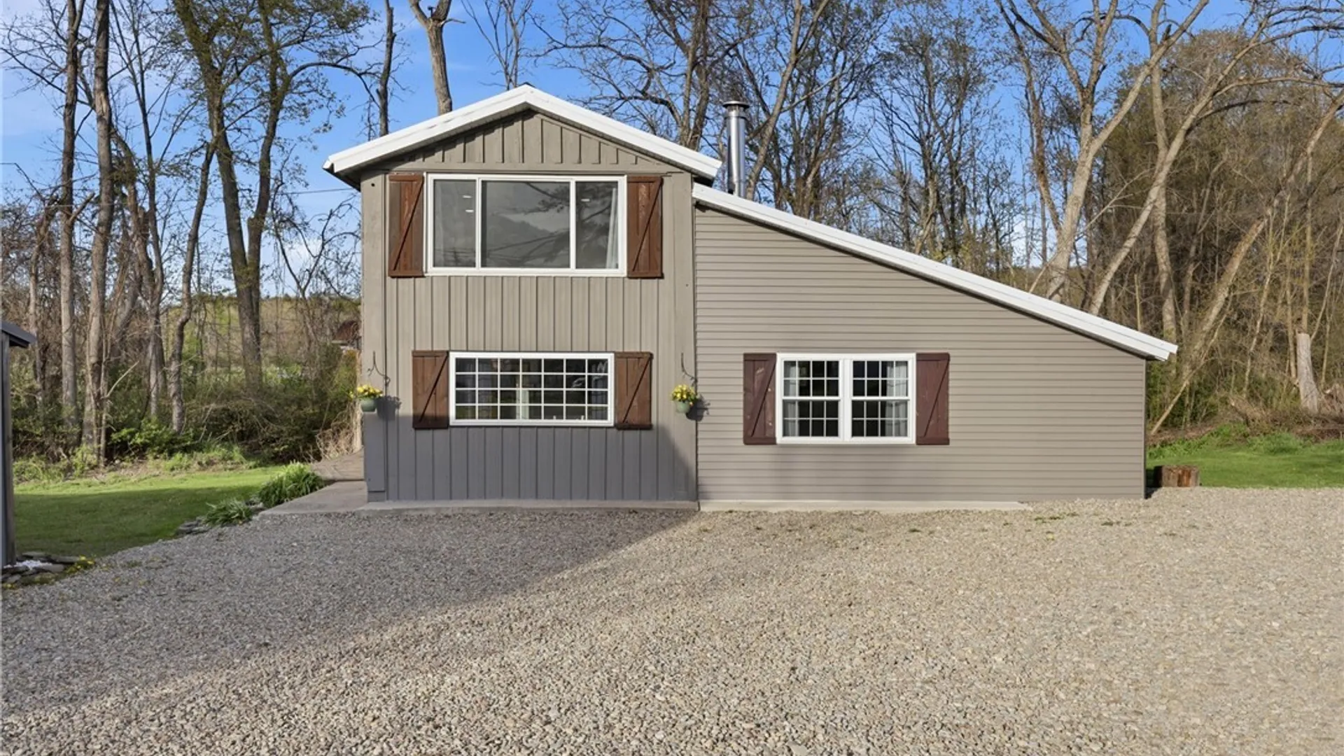Property at 11604 Route 16, Yorkshire, NY 14042 2