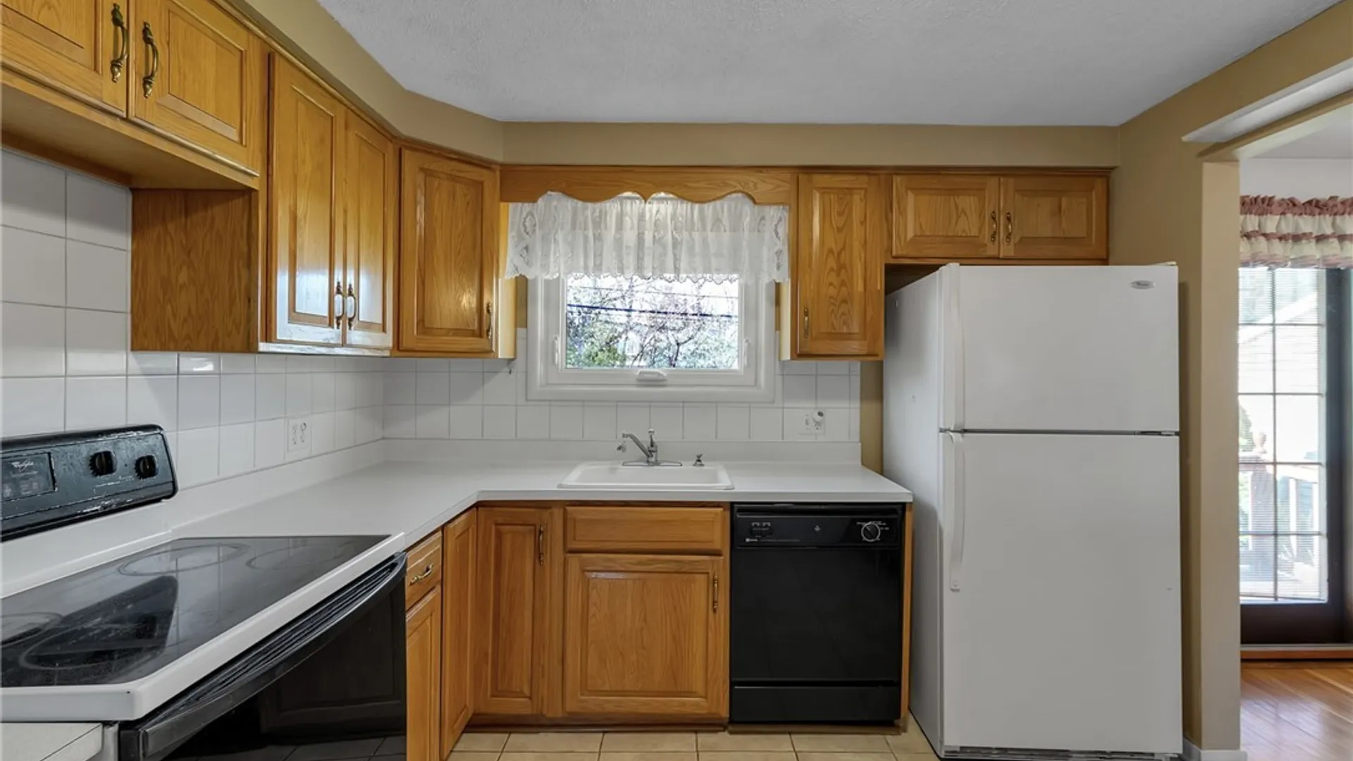 Property at 680 Glenalby Road, Tonawanda, NY 14150 7
