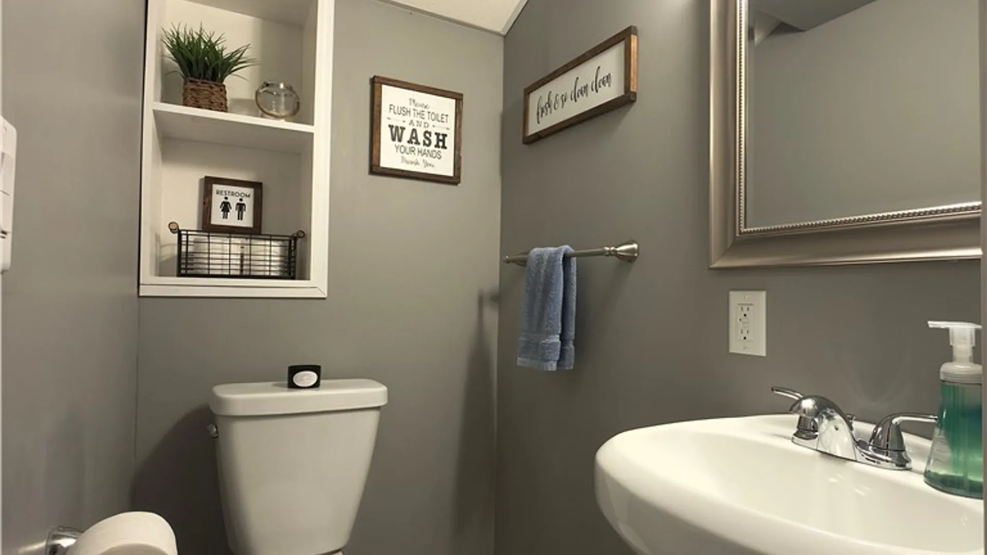 Property at 3196 Peacock Circle, Macedon, NY 14502 27