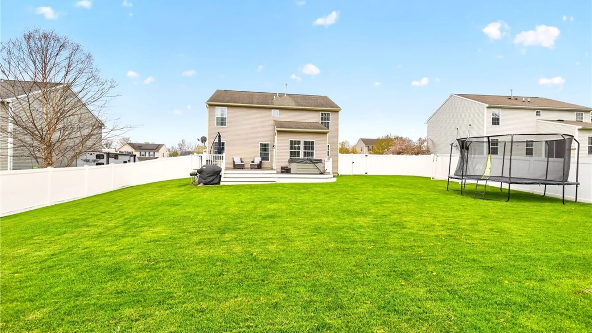 Property at 3196 Peacock Circle, Macedon, NY 14502 32