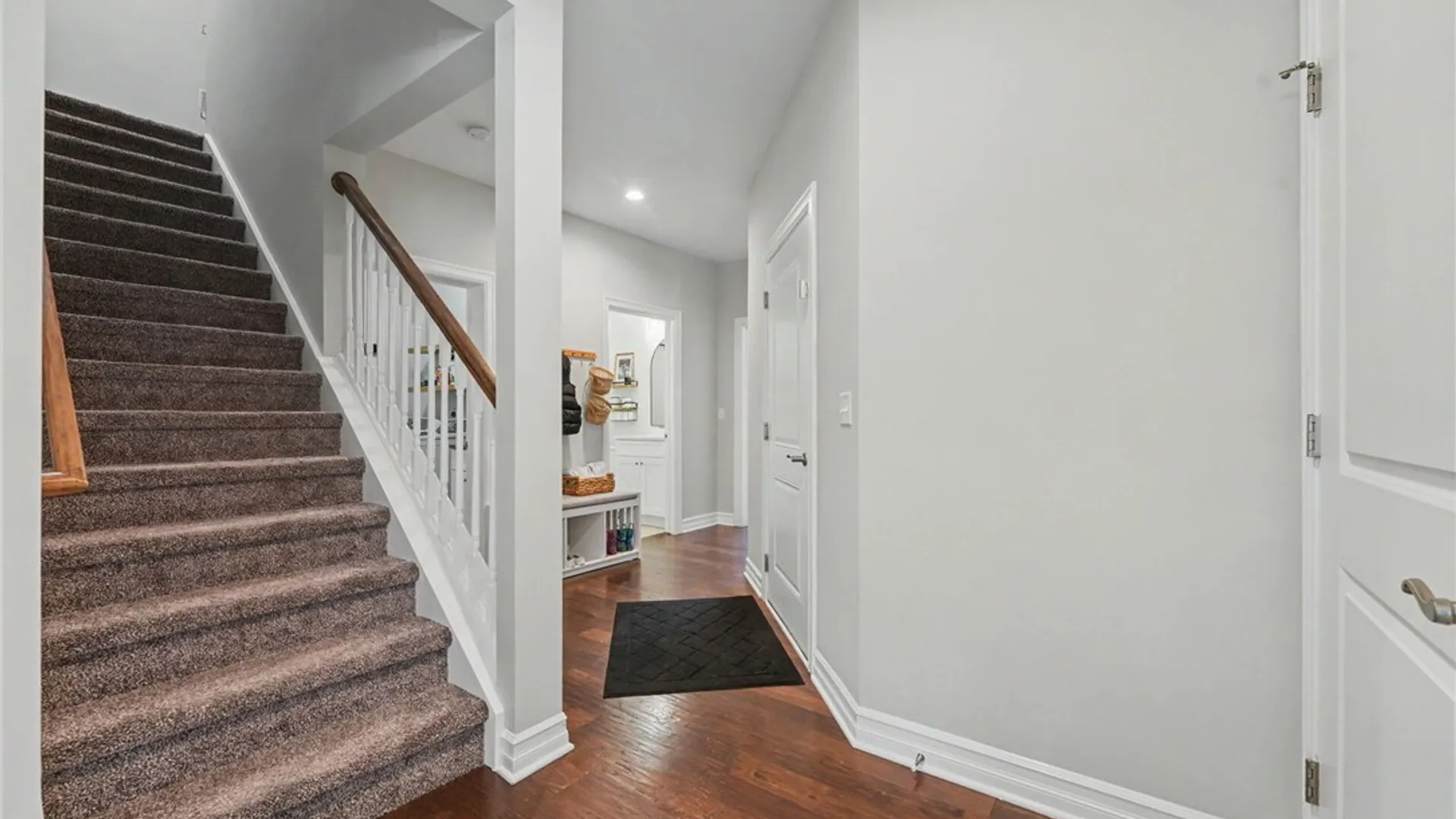 Property at 9423 Heritage Path, Clarence, NY 14032 20