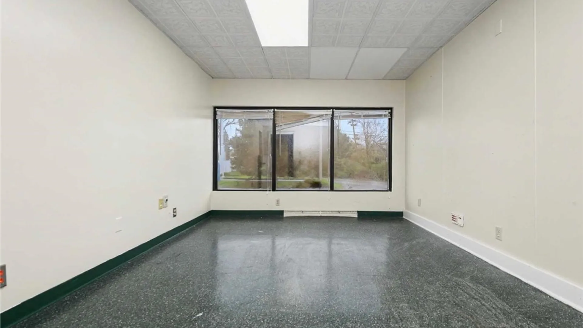 Property at 4080 Delaware Avenue, Tonawanda, NY 14150 26