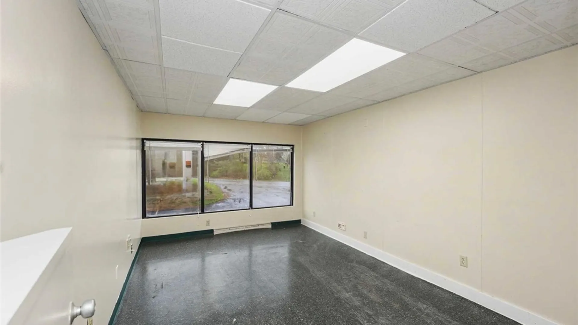 Property at 4080 Delaware Avenue, Tonawanda, NY 14150 27