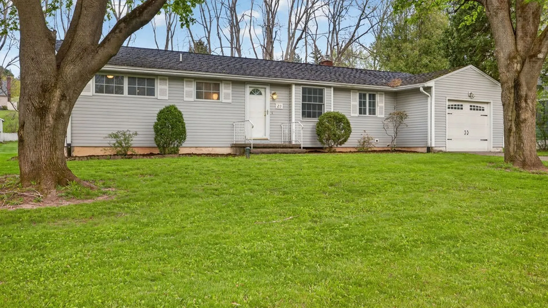 Property at 213 Dawley Road, Manlius, NY 13066 2