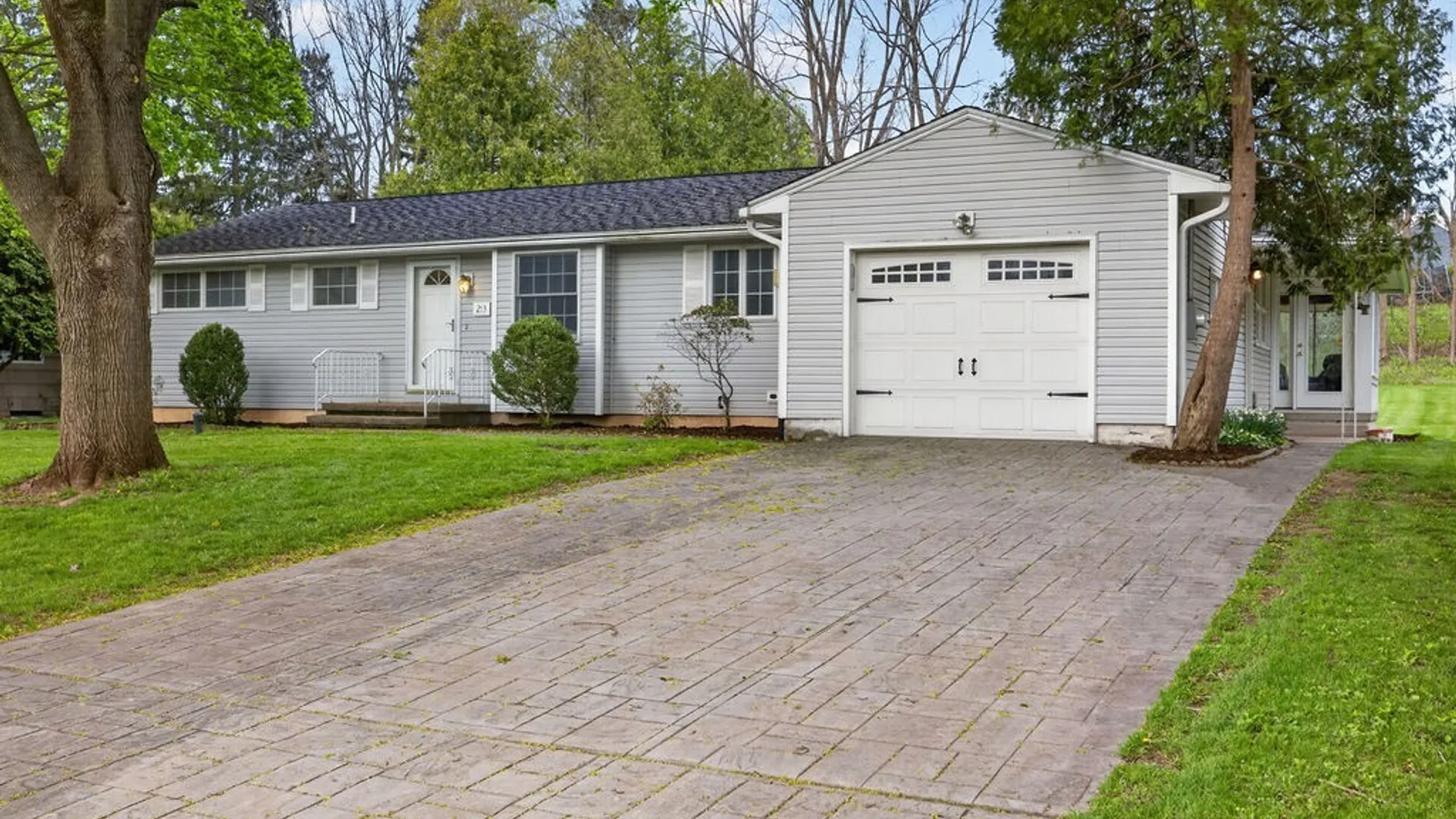 Property at 213 Dawley Road, Manlius, NY 13066 3