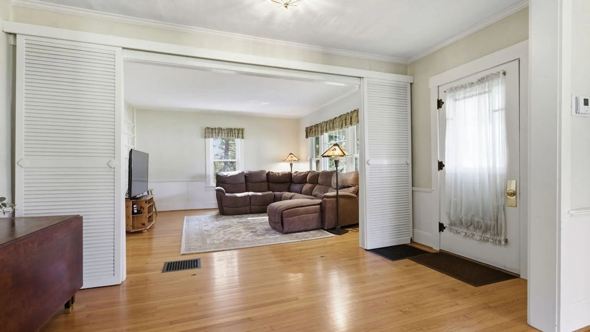 Property at 3910 Seneca, Onondaga, NY 13215 4