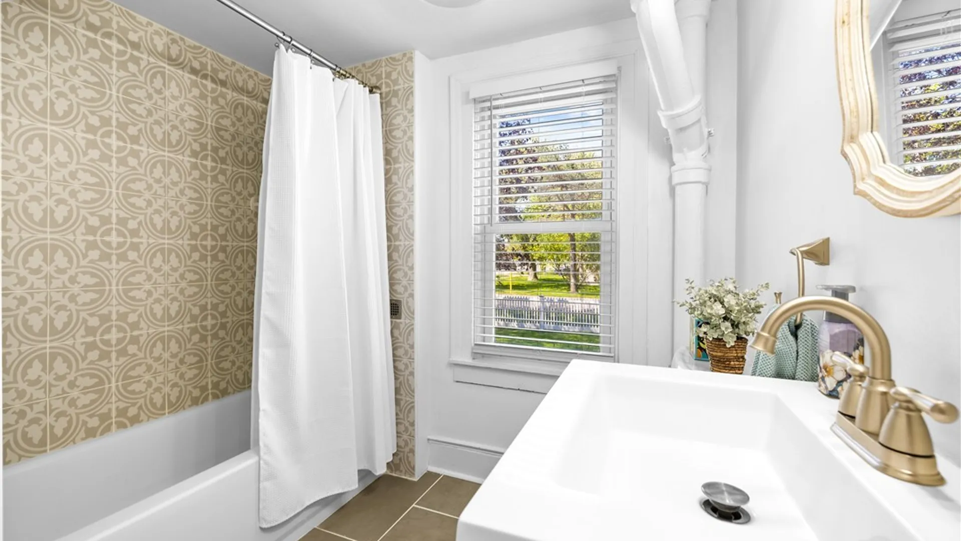 Property at 142 Burdick Street, Manlius, NY 13066 24