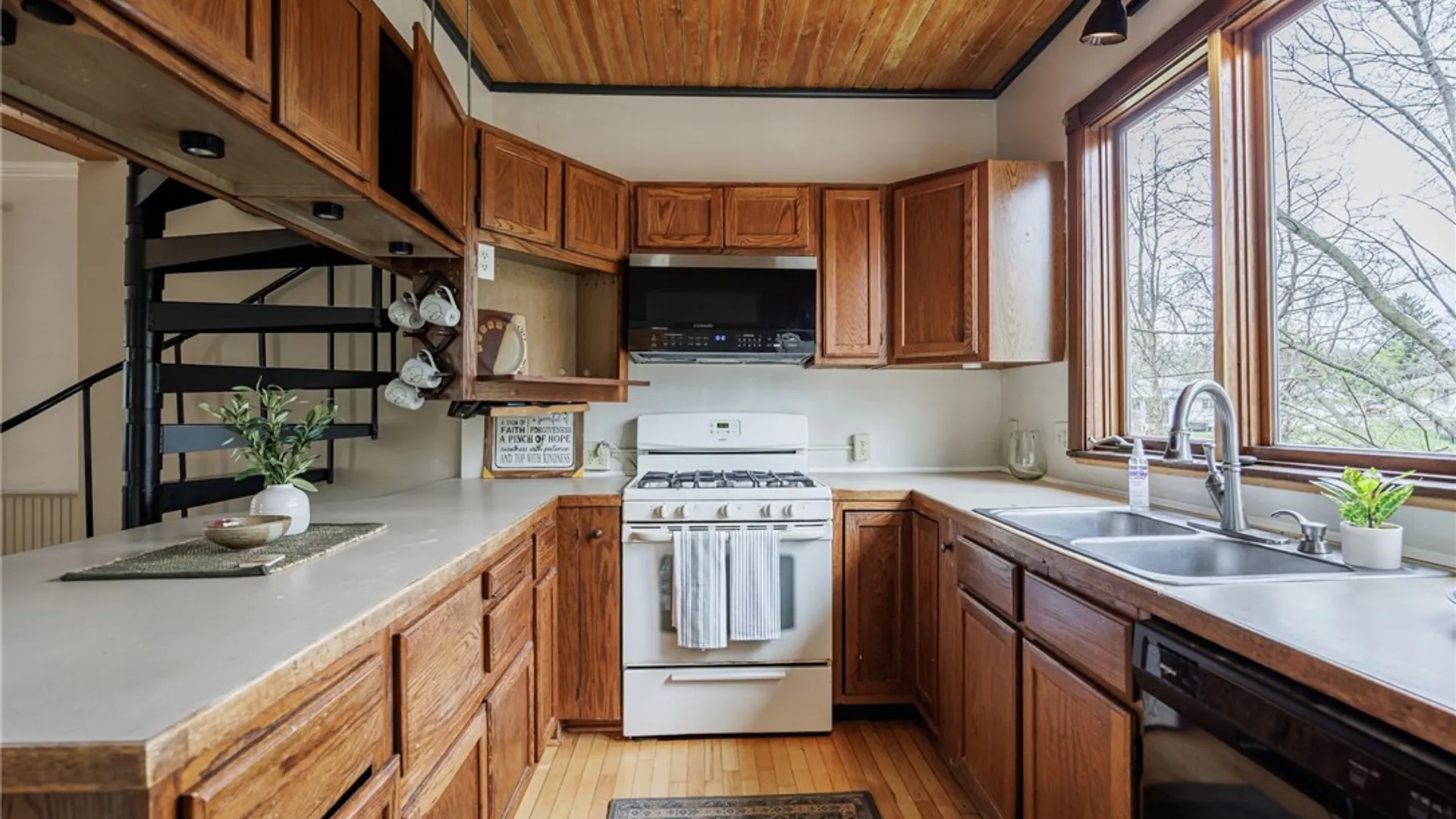 Property at 485 Ridge Road, Webster, NY 14580 14