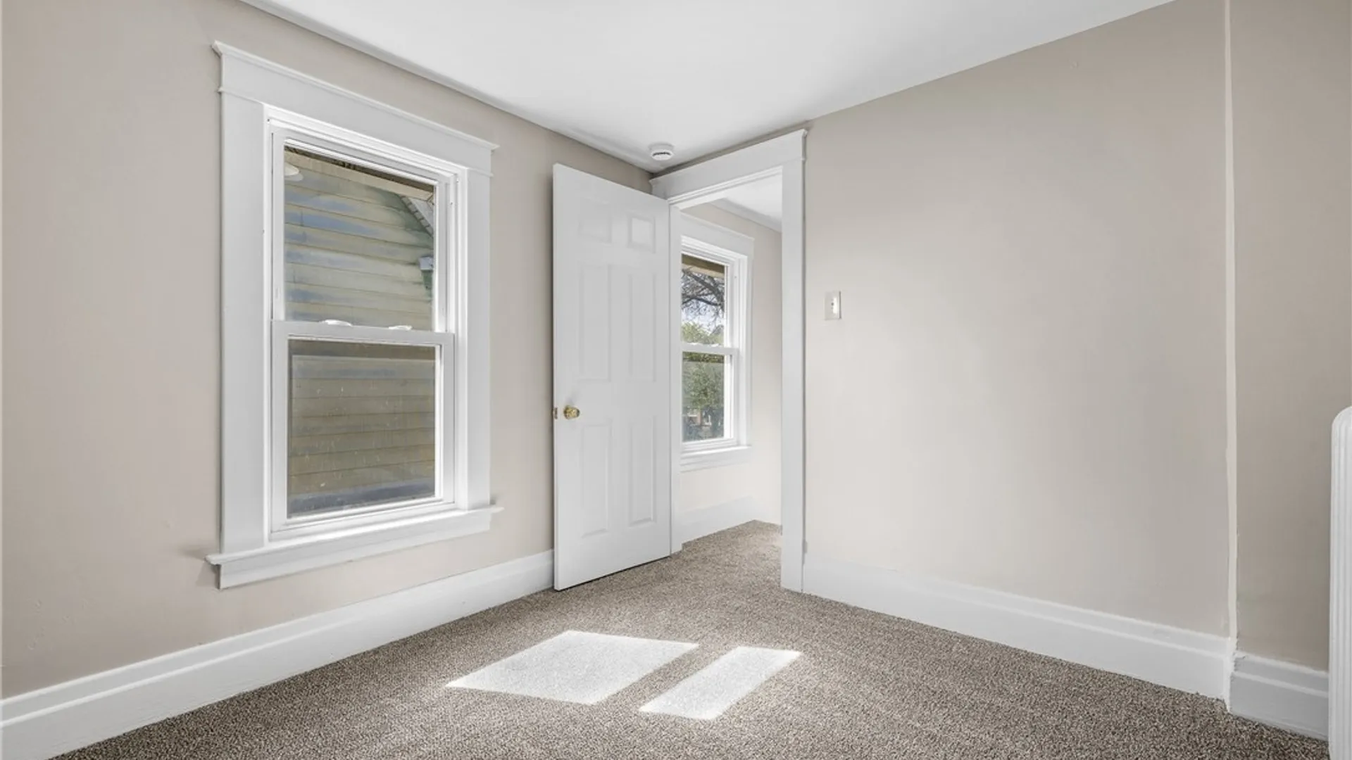 Property at 2021 Grand Avenue, Niagara Falls, NY 14301 22
