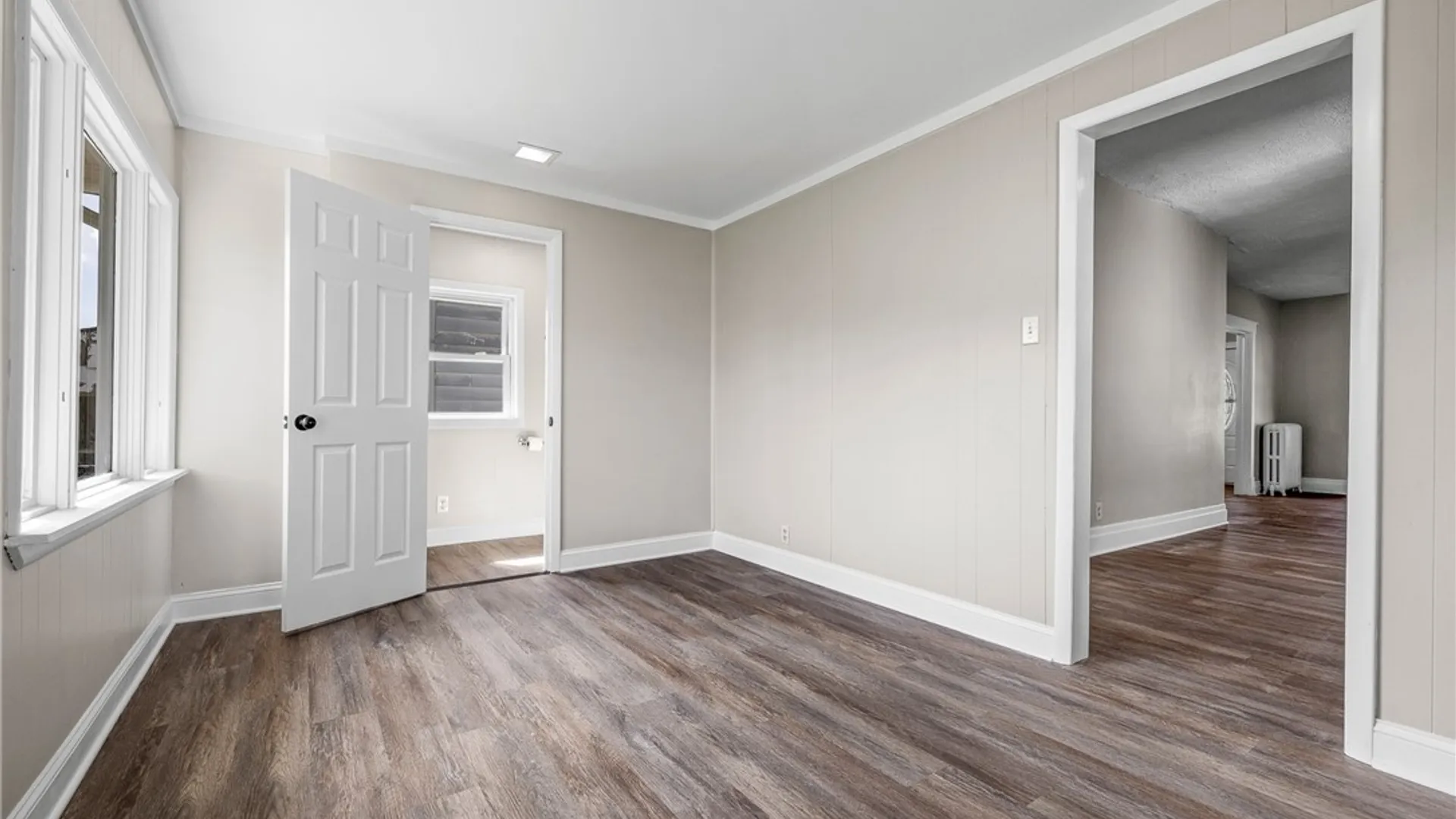 Property at 2021 Grand Avenue, Niagara Falls, NY 14301 8