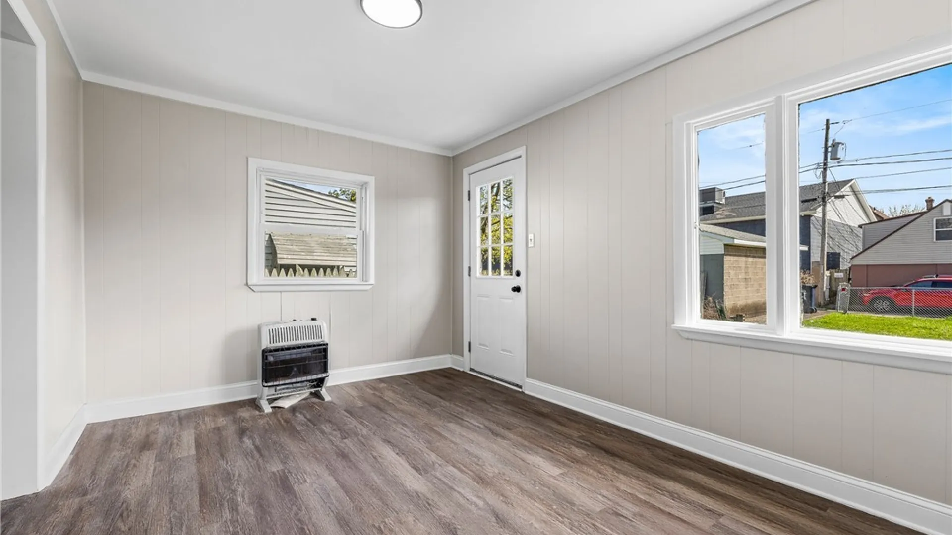 Property at 2021 Grand Avenue, Niagara Falls, NY 14301 9