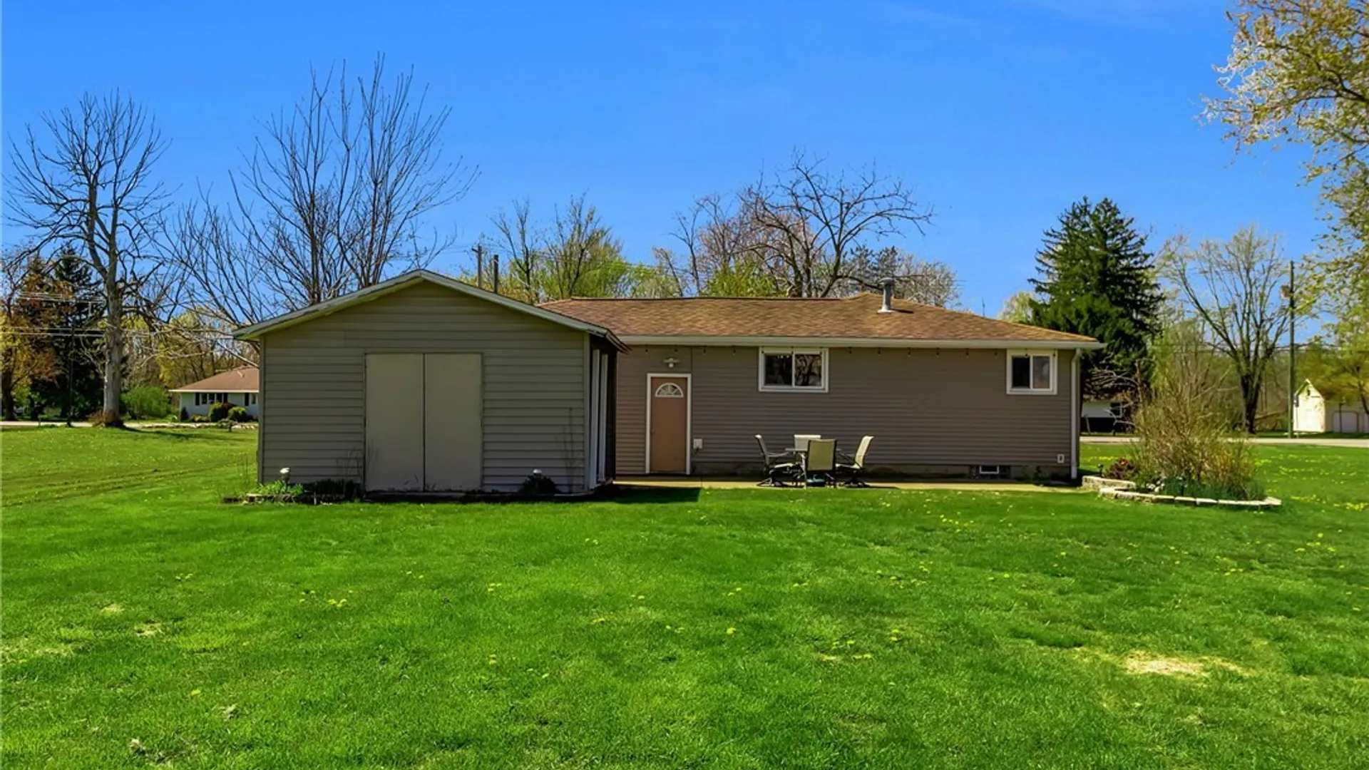 Property at 5065 Salt Rd, Clarence, NY 14031 32