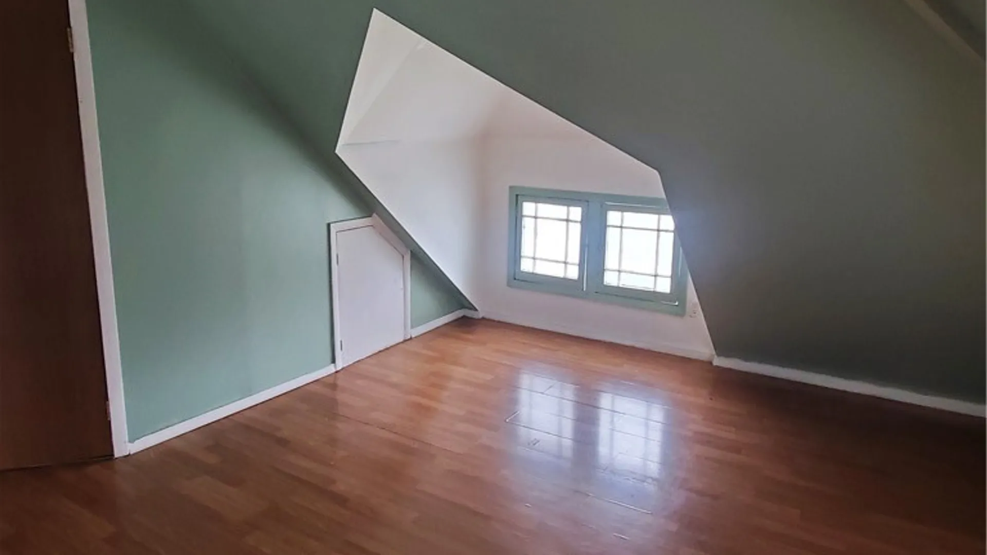 Property at 566 Lexington Avenue, Rochester, NY 14613 25