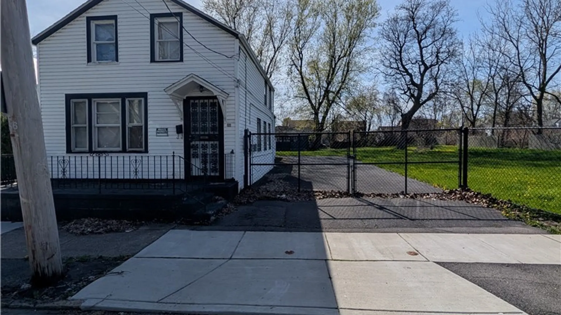Property at 186 Grey Street, Buffalo, NY 14211 3